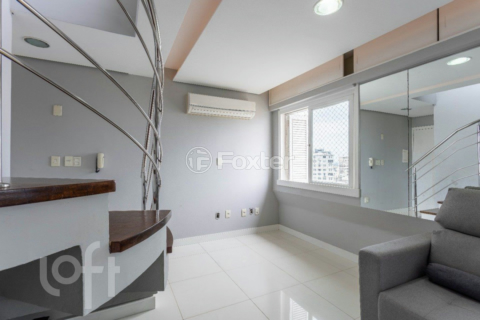 Image 6 - 884747