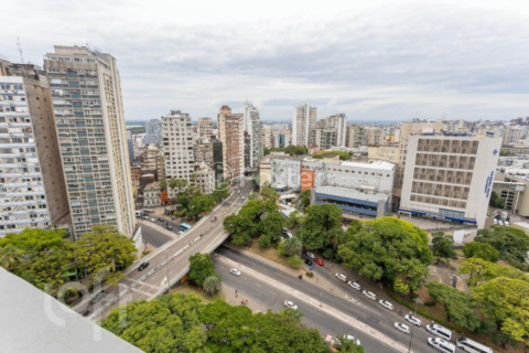 Image 20 - 884747