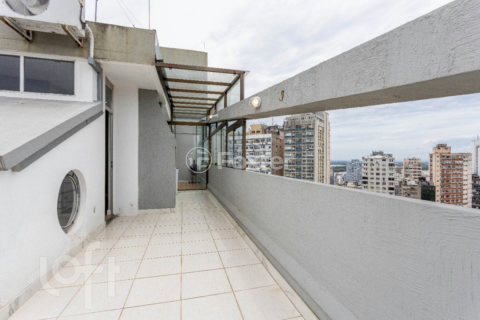 Image 21 - 884747