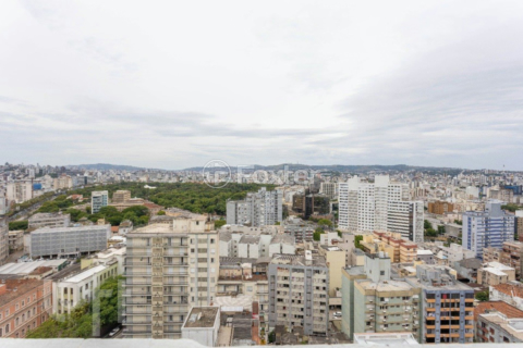 Image 18 - 884747