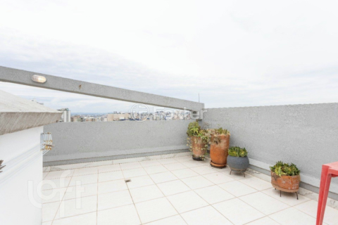 Image 17 - 884747