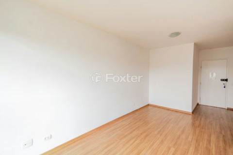 Image 6 - 884796
