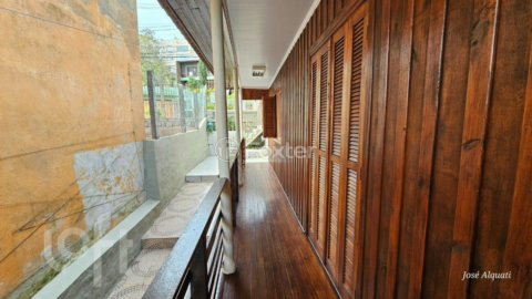 Image 9 - 884818