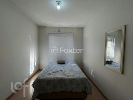 Image 7 - 884829