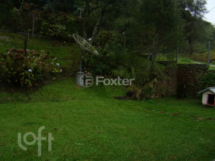Image 11 - 884840
