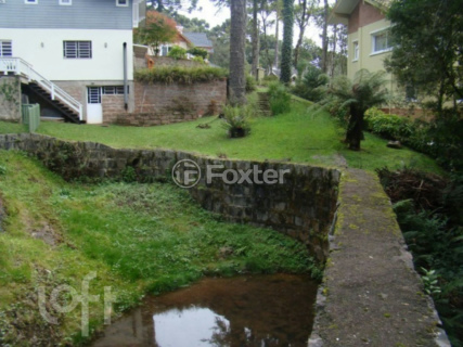 Image 6 - 884840