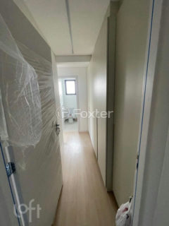 Image 11 - 884857