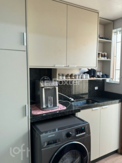 Image 24 - 884869