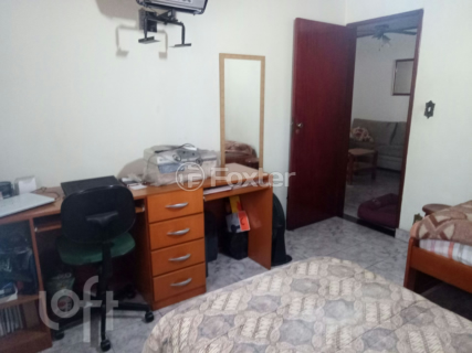 Image 3 - 884946
