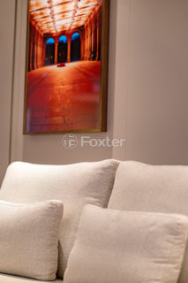 Image 4 - 884967