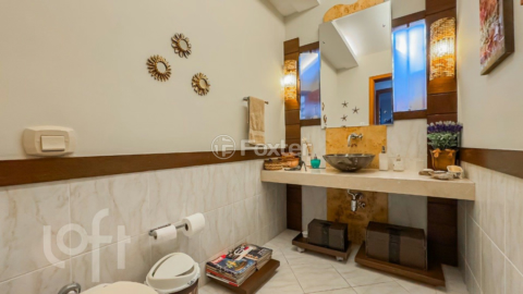 Image 8 - 885123