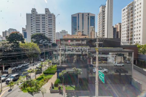 Image 7 - 885168