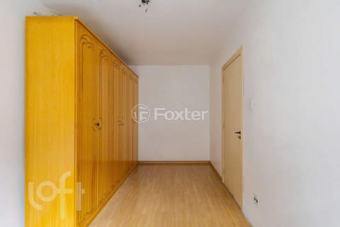 Image 6 - 885178
