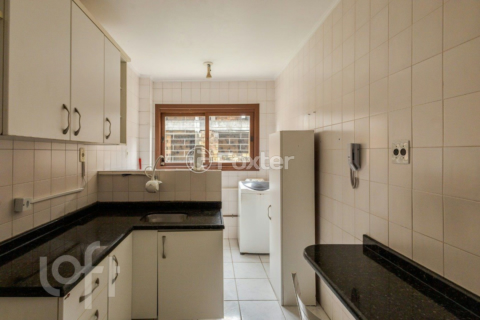 Image 8 - 885178
