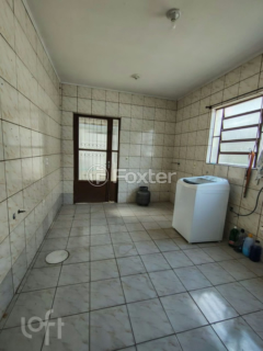 Image 11 - 885302