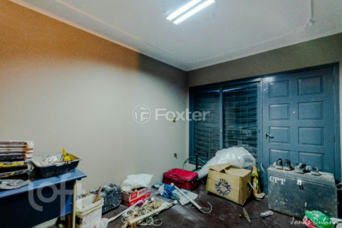 Image 31 - 885313