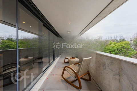 Image 7 - 885326