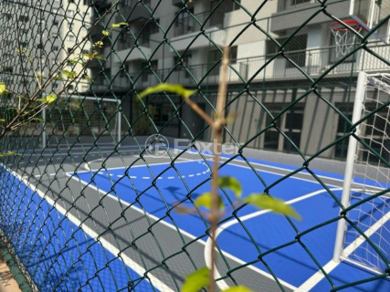 Image 13 - 885342