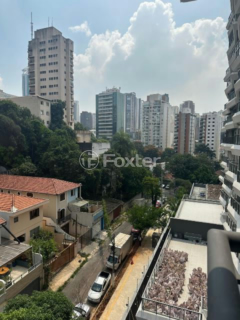 Image 4 - 885342