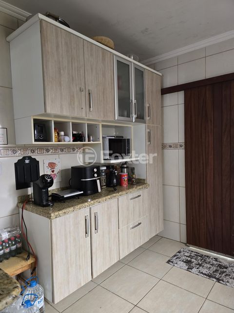 Image 7 - 885482