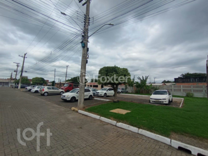 Image 7 - 885489