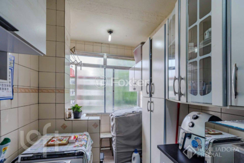 Image 6 - 885615