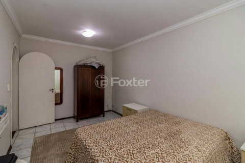 Image 7 - 885622