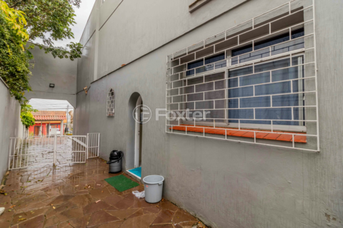 Image 39 - 885622