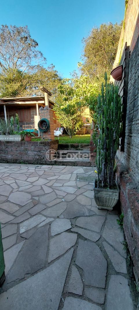 Image 17 - 885640