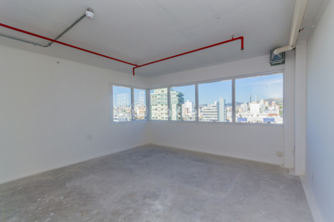 Image 3 - 885649