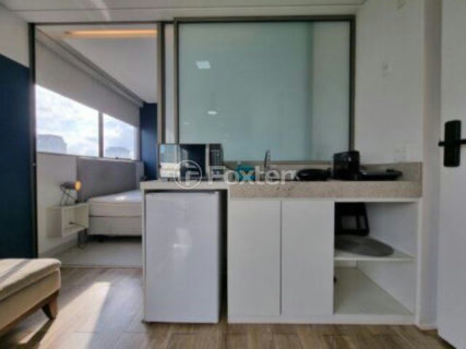 Image 3 - 885653