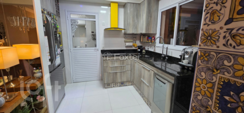 Image 9 - 885719
