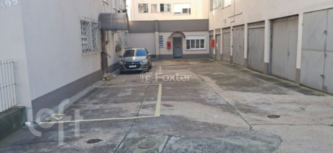 Image 24 - 885801