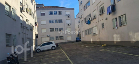 Image 31 - 885801