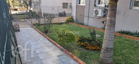 Image 32 - 885801
