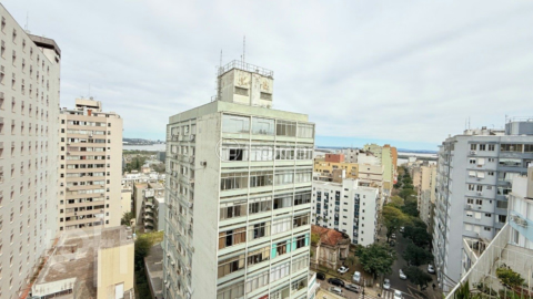 Image 19 - 885812