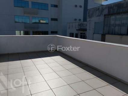 Image 6 - 885986