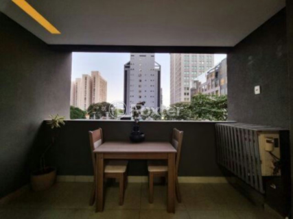 Image 1 - 886029