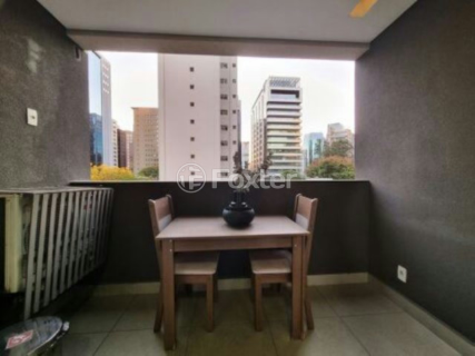 Image 1 - 886066
