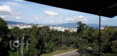 Image 0 - 886175
