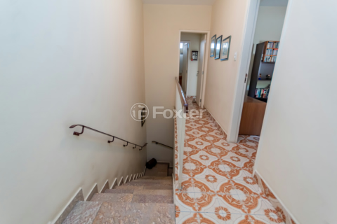 Image 34 - 886197