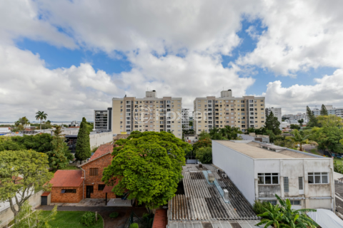 Image 86 - 886220