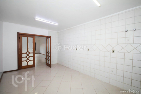 Image 3 - 886241