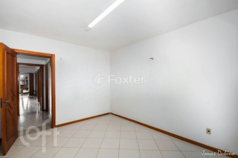 Image 9 - 886241
