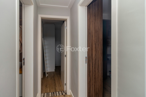 Image 6 - 886376