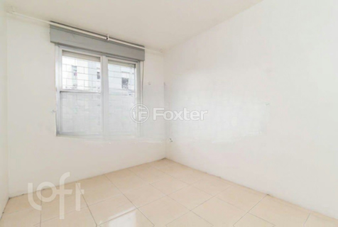 Image 9 - 886385