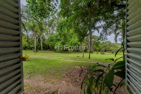 Image 14 - 886431