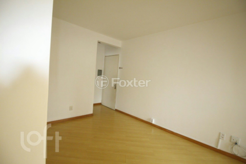 Image 6 - 886449