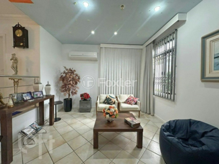 Image 3 - 886462