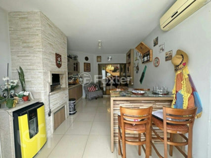 Image 12 - 886462